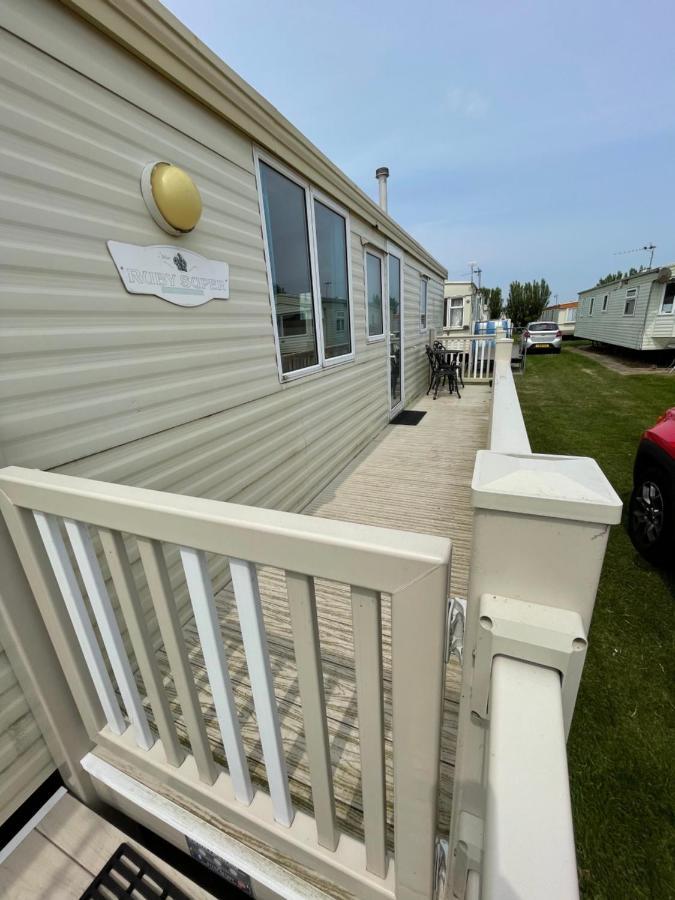 Tessas Caravan Breaks 3 Chapel Saint Leonards Exterior foto